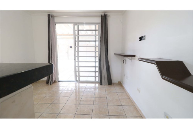 Imagem Casa com 2 Quartos à Venda, em Campo Limpo - São Paulo Imagem Casa com 2 Quartos à Venda, em Campo Limpo - São Paulo