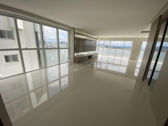 Imagem Apartamento com 5 Quartos à Venda, 237 m² em Centro - Balneário Camboriú Imagem Apartamento com 5 Quartos à Venda, 237 m² em Centro - Balneário Camboriú