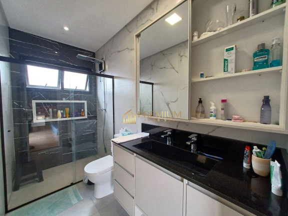 Sobrado com 3 Quartos à Venda, 180 m² em Residencial Colinas - Caçapava