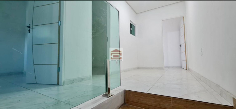 Imagem Casa com 4 Quartos à Venda, 280 m² Imagem Casa com 4 Quartos à Venda, 280 m²