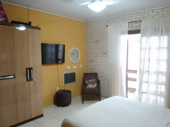Imagem Casa com 3 Quartos à Venda, 120 m² em Jd Sabará - Porto Alegre Imagem Casa com 3 Quartos à Venda, 120 m² em Jd Sabará - Porto Alegre