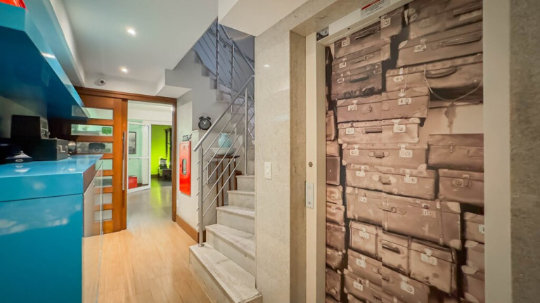 Imagem Apartamento com 2 Quartos à Venda, 49 m² em Moinhos De Vento - Porto Alegre Imagem Apartamento com 2 Quartos à Venda, 49 m² em Moinhos De Vento - Porto Alegre