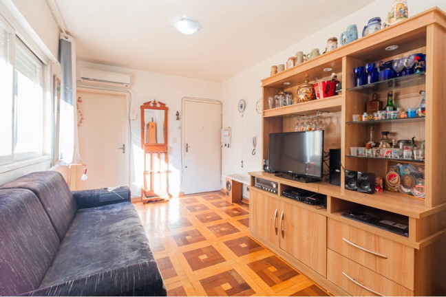 Imagem Imóvel com 1 Quarto à Venda, em Auxiliadora - Porto Alegre Imagem Imóvel com 1 Quarto à Venda, em Auxiliadora - Porto Alegre