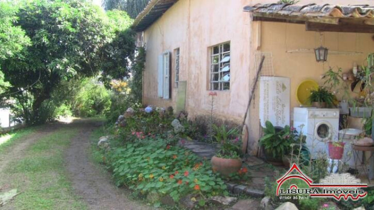Imagem Casa com 3 Quartos à Venda, 1.127 m² em Centro - Santa Branca Imagem Casa com 3 Quartos à Venda, 1.127 m² em Centro - Santa Branca