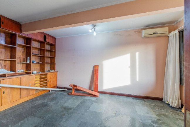 Imagem Casa com 3 Quartos à Venda, em Chácara Das Pedras - Porto Alegre Imagem Casa com 3 Quartos à Venda, em Chácara Das Pedras - Porto Alegre
