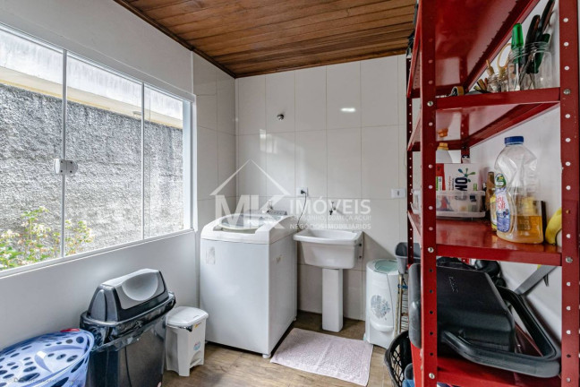 Imagem Sobrado com 4 Quartos à Venda, 276 m² em Capão Da Imbuia - Curitiba Imagem Sobrado com 4 Quartos à Venda, 276 m² em Capão Da Imbuia - Curitiba