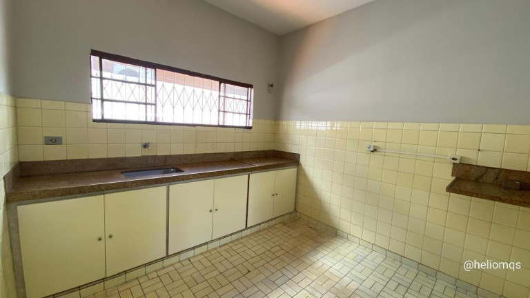 Imagem Casa com 7 Quartos à Venda, 184 m² em Monte Castelo - Campo Grande Imagem Casa com 7 Quartos à Venda, 184 m² em Monte Castelo - Campo Grande