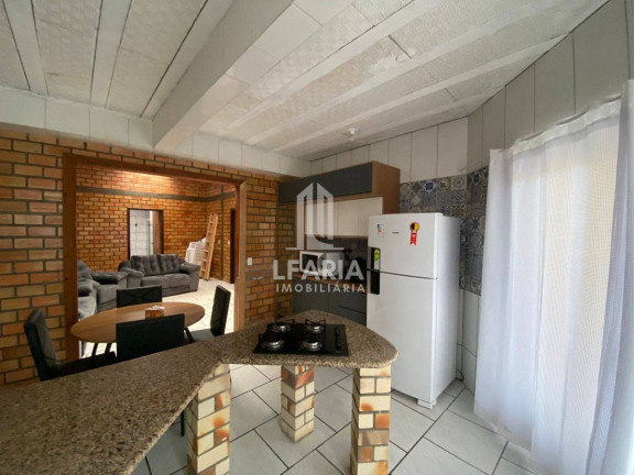 Imagem Casa com 5 Quartos para Temporada, em Cambiju - Itapoá Imagem Casa com 5 Quartos para Temporada, em Cambiju - Itapoá