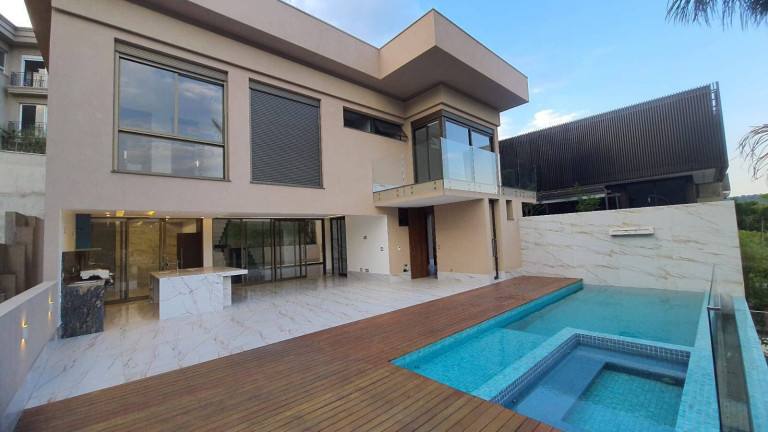 Imagem Casa com 3 Quartos à Venda, 400 m² em Tamboré - Santana De Parnaíba Imagem Casa com 3 Quartos à Venda, 400 m² em Tamboré - Santana De Parnaíba