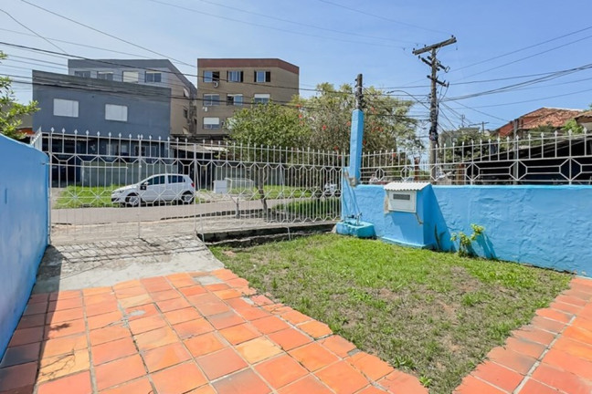 Imagem Casa com 5 Quartos à Venda, 128 m² em Vila Jardim - Porto Alegre Imagem Casa com 5 Quartos à Venda, 128 m² em Vila Jardim - Porto Alegre
