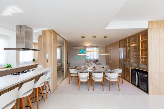 Apartamento com 3 Quartos à Venda, 275 m² em Centro - Balneário Camboriú