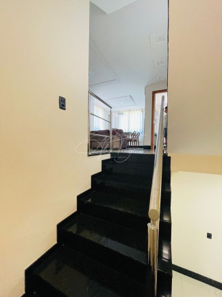 Imagem Casa com 5 Quartos à Venda, 300 m² em Parque Residencial Laranjeiras - Serra