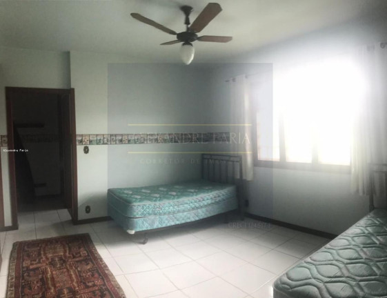 Imagem Casa com 3 Quartos à Venda, 300 m² em Centro - São Sebastião