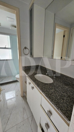 Imagem Casa com 3 Quartos à Venda, 160 m² em Vargem Pequena - Rio De Janeiro