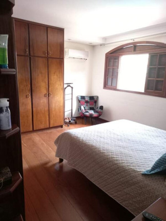 Casa com 3 Quartos à Venda, 336 m² em Vila Galvão - Jundiaí
