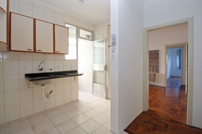Imagem Imóvel com 2 Quartos à Venda, 58 m² em Menino Deus - Porto Alegre Imagem Imóvel com 2 Quartos à Venda, 58 m² em Menino Deus - Porto Alegre