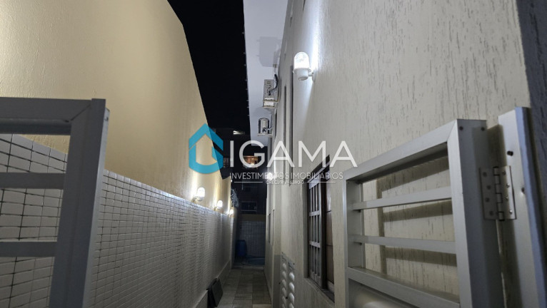 Imagem Casa com 4 Quartos à Venda, 300 m² em Nova Parnamirim - Parnamirim