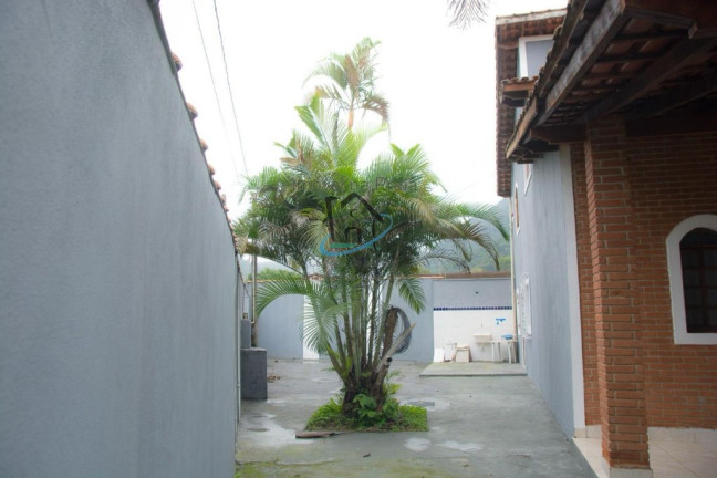 Imagem Sobrado com 3 Quartos à Venda, em Martim De Sá - Caraguatatuba Imagem Sobrado com 3 Quartos à Venda, em Martim De Sá - Caraguatatuba