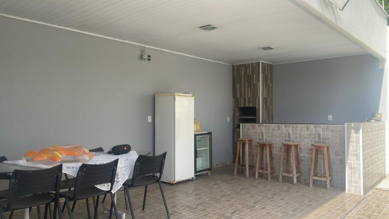 Imagem Casa com 2 Quartos à Venda, 400 m² em Núcleo Habitacional Vereador Edson Francisco Da Silva - Bauru Imagem Casa com 2 Quartos à Venda, 400 m² em Núcleo Habitacional Vereador Edson Francisco Da Silva - Bauru