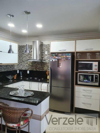 Imagem Apartamento com 3 Quartos para Temporada, 146 m² em Centro - Balneário Camboriú