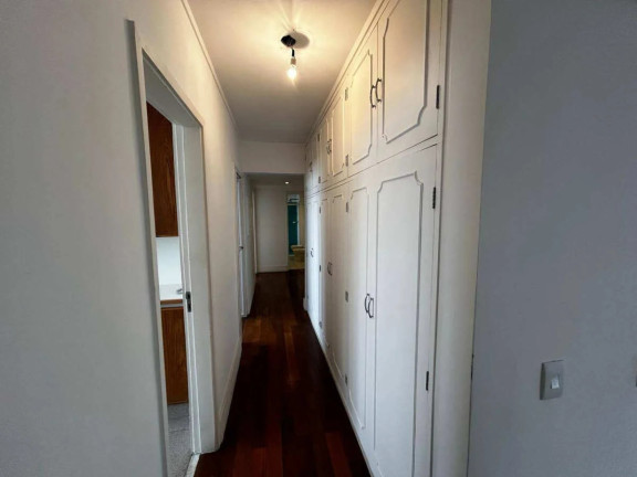Apartamento com 3 Quartos à Venda, 190 m²