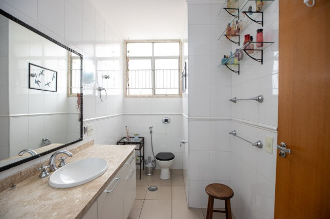 Imagem Imóvel com 3 Quartos à Venda, 180 m² em Itaim Bibi - São Paulo