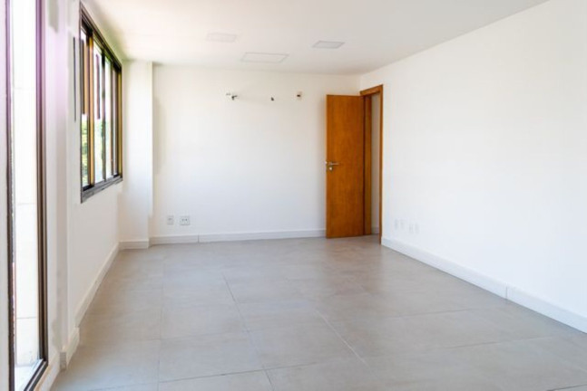 Imagem Imóvel com 3 Quartos à Venda, 92 m² em Tijuca - Rio De Janeiro Imagem Imóvel com 3 Quartos à Venda, 92 m² em Tijuca - Rio De Janeiro