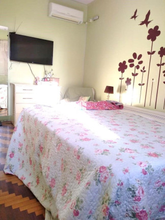 Imagem Casa com 5 Quartos à Venda, em Centro - Santa Maria Imagem Casa com 5 Quartos à Venda, em Centro - Santa Maria