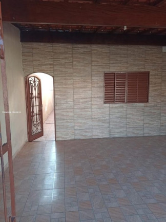 Imagem Casa com 3 Quartos para Alugar, 76 m² em Pararangaba - São José Dos Campos