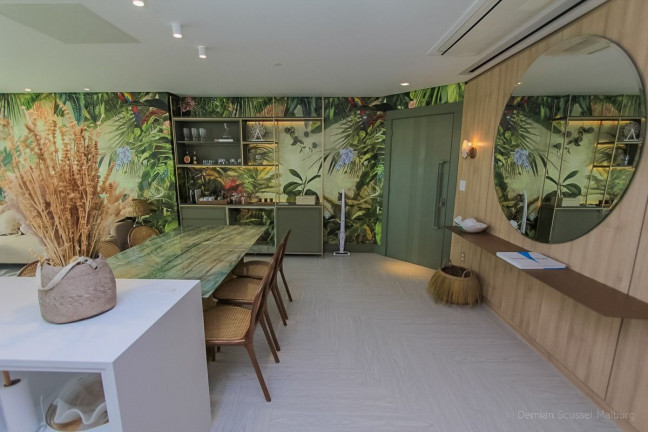 Imagem Apartamento com 4 Quartos à Venda, 300 m² em Não Informado - Não Informado