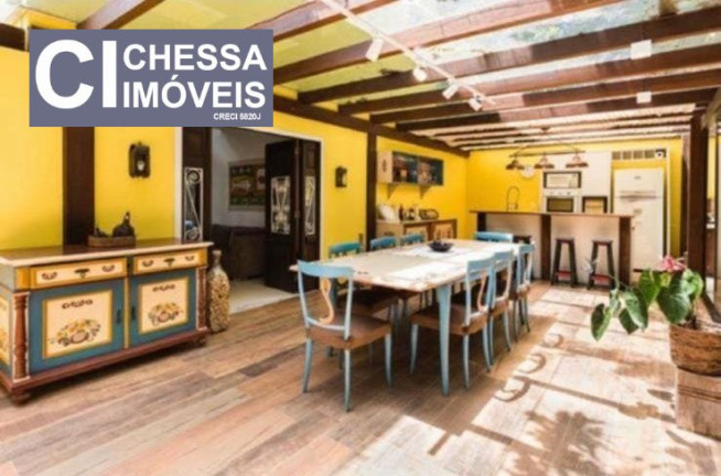 Imagem Casa com 3 Quartos à Venda, 395 m² em Praia De Taquaras - Balneário Camboriú Imagem Casa com 3 Quartos à Venda, 395 m² em Praia De Taquaras - Balneário Camboriú