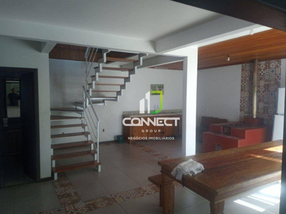 Imagem Casa com 3 Quartos à Venda, 210 m² em São João - Itajaí Imagem Casa com 3 Quartos à Venda, 210 m² em São João - Itajaí