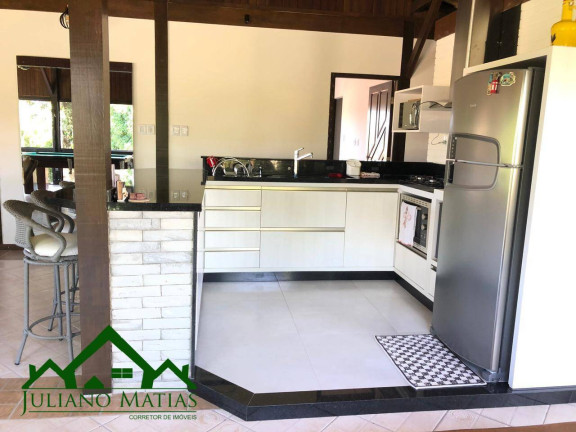 Imagem Sobrado com 4 Quartos à Venda, 240 m² em Costeira - Balneário Barra Do Sul Imagem Sobrado com 4 Quartos à Venda, 240 m² em Costeira - Balneário Barra Do Sul