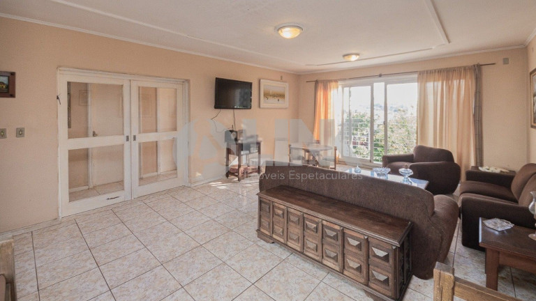 Imagem Casa com 4 Quartos à Venda, 254 m² em Chácara Das Pedras - Porto Alegre