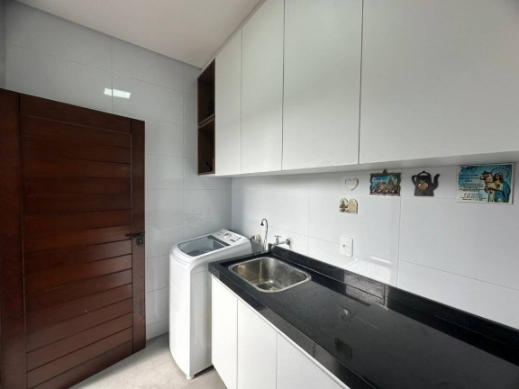 Imagem Casa com 5 Quartos à Venda, 180 m² em Salinas - Balneário Barra Do Sul Imagem Casa com 5 Quartos à Venda, 180 m² em Salinas - Balneário Barra Do Sul