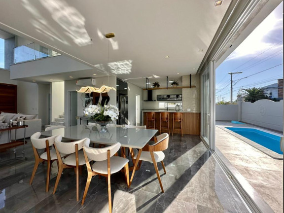 Imagem Casa com 4 Quartos à Venda, 262 m² em Centro - Capao Da Canoa Imagem Casa com 4 Quartos à Venda, 262 m² em Centro - Capao Da Canoa