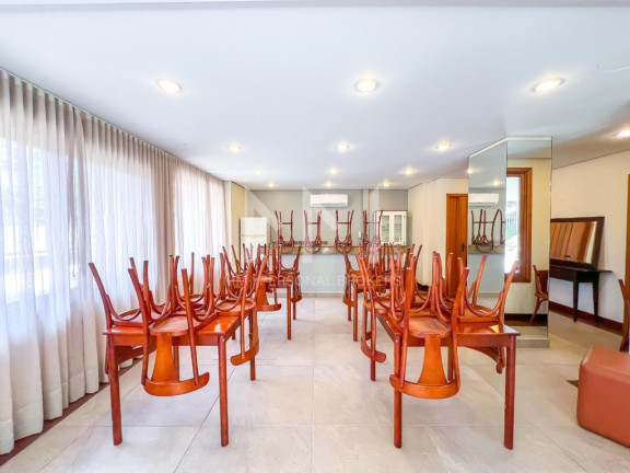Imagem Imóvel com 2 Quartos à Venda, 101 m² em Bela Vista - Porto Alegre Imagem Imóvel com 2 Quartos à Venda, 101 m² em Bela Vista - Porto Alegre