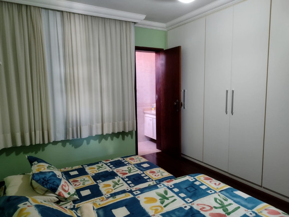 Imagem Casa com 3 Quartos à Venda, em Itaigara - Salvador Imagem Casa com 3 Quartos à Venda, em Itaigara - Salvador