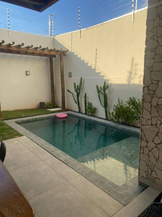 Imagem Casa com 3 Quartos à Venda, 170 m² em Santa Rosa - Cuiabá Imagem Casa com 3 Quartos à Venda, 170 m² em Santa Rosa - Cuiabá