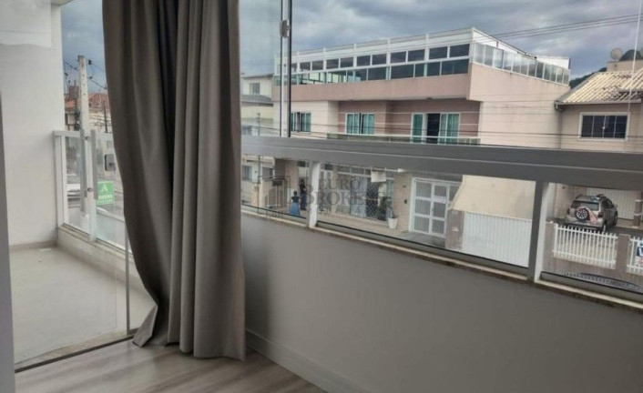 Imagem Sobrado com 3 Quartos à Venda, 305 m² em Centro - Balneário Camboriú Imagem Sobrado com 3 Quartos à Venda, 305 m² em Centro - Balneário Camboriú