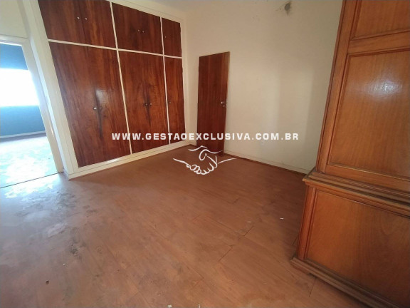 Imagem Sobrado com 4 Quartos à Venda, 258 m² em Centro - Itatiba