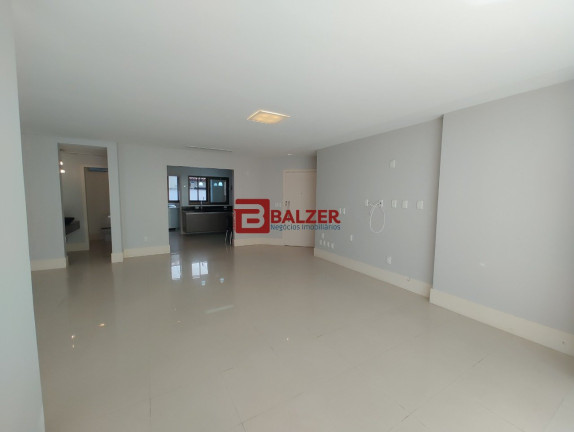 Imagem Apartamento com 3 Quartos à Venda, 237 m² em Centro - Florianópolis Imagem Apartamento com 3 Quartos à Venda, 237 m² em Centro - Florianópolis