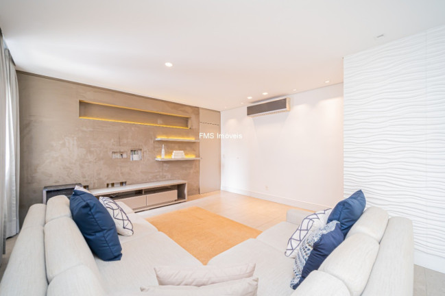 Imagem Imóvel com 2 Quartos à Venda, 130 m² em Vila Olímpia - São Paulo Imagem Imóvel com 2 Quartos à Venda, 130 m² em Vila Olímpia - São Paulo