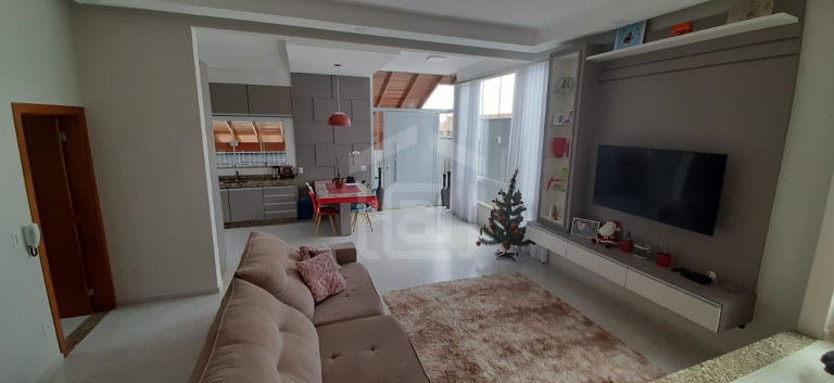 Imagem Casa com 3 Quartos à Venda, 300 m² em Loteamento Residencial Tiradentes - Poços De Caldas Imagem Casa com 3 Quartos à Venda, 300 m² em Loteamento Residencial Tiradentes - Poços De Caldas