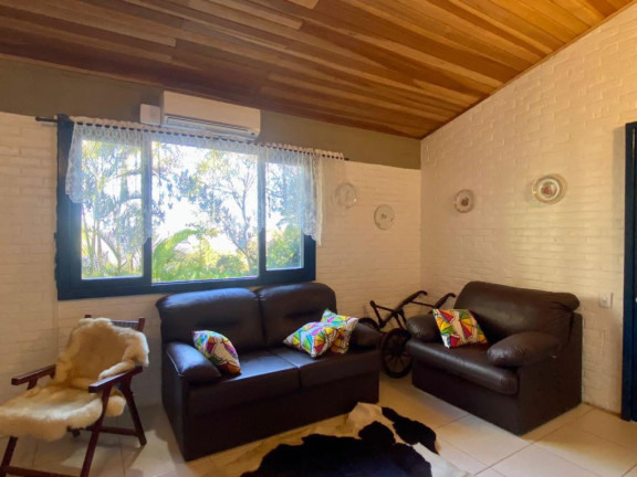 Imagem Imóvel com 1 Quarto à Venda, 250 m² em Ponta Grossa - Porto Alegre Imagem Imóvel com 1 Quarto à Venda, 250 m² em Ponta Grossa - Porto Alegre