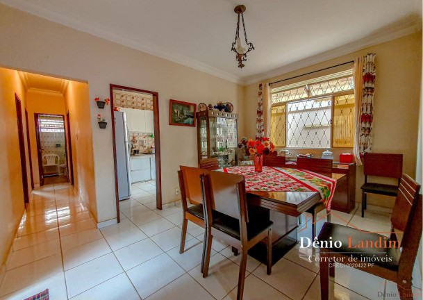 Imagem Casa com 3 Quartos à Venda, 120 m² em Sagrada Família - Montes Claros