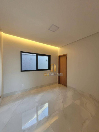 Imagem Casa com 4 Quartos à Venda, 216 m² em Moinho Dos Ventos - Goiânia Imagem Casa com 4 Quartos à Venda, 216 m² em Moinho Dos Ventos - Goiânia