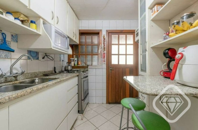 Imagem Casa de Condomínio com 3 Quartos à Venda, em Cavalhada - Porto Alegre Imagem Casa de Condomínio com 3 Quartos à Venda, em Cavalhada - Porto Alegre