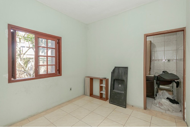 Imagem Casa com 3 Quartos à Venda, 250 m² em Espírito Santo - Porto Alegre Imagem Casa com 3 Quartos à Venda, 250 m² em Espírito Santo - Porto Alegre