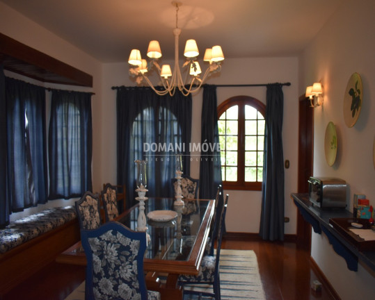 Imagem Casa com 4 Quartos à Venda, 530 m² em Região Do Alto Da Vila Inglesa - Campos Do Jordão Imagem Casa com 4 Quartos à Venda, 530 m² em Região Do Alto Da Vila Inglesa - Campos Do Jordão
